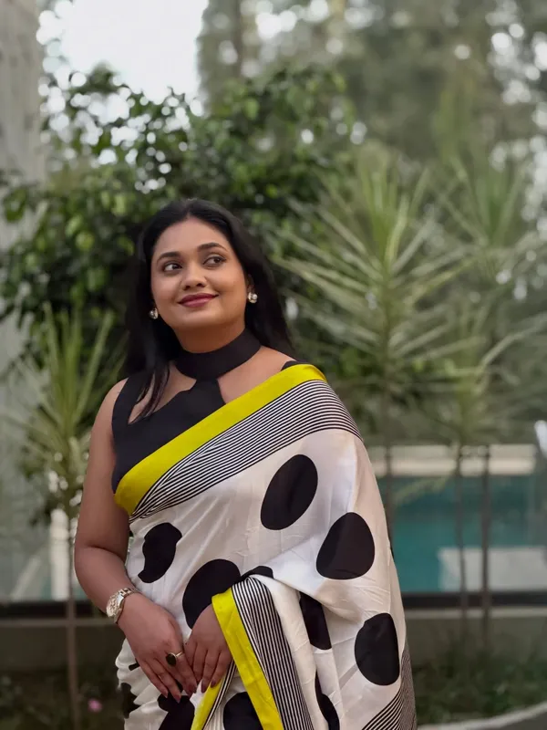 Yellow_And_Cream_Modal_Silk_Saree_For_Women.
