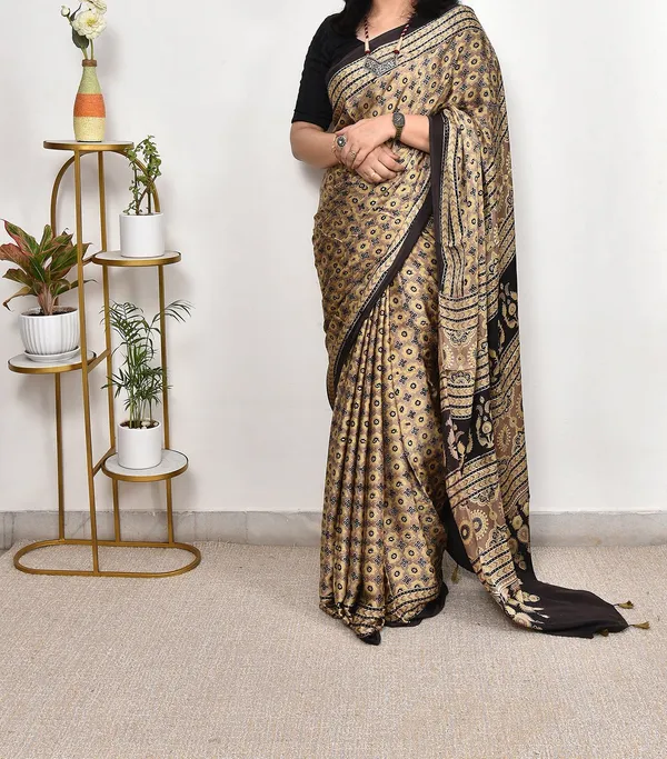 Black_And_Yellow_Digital_Print_Modal_Silk_Saree