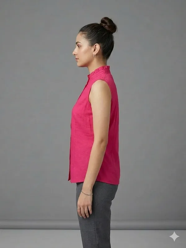 Sleeveless_Ruffle-Neck_Button-Down_Top