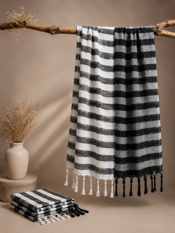Linen_Blend_Stripes_Scarf_for_Women_-_Black_&_White