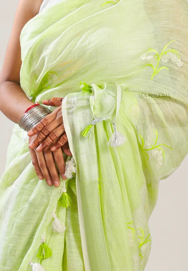 Bhagalpuri_Pure_Linen_Embroidered_Saree_For_Women_-_Lime_Green