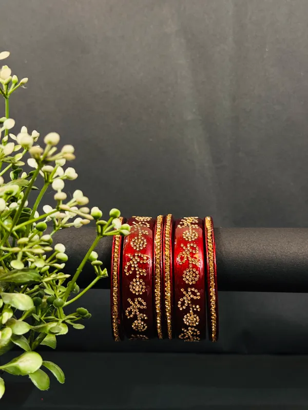 Maroon_Red_Handcrafted_Lac_Lahthi_Bangles_|_Stone_Studded_Rajasthani_Bridal_&_Festive_Wear_Chudi_Set
