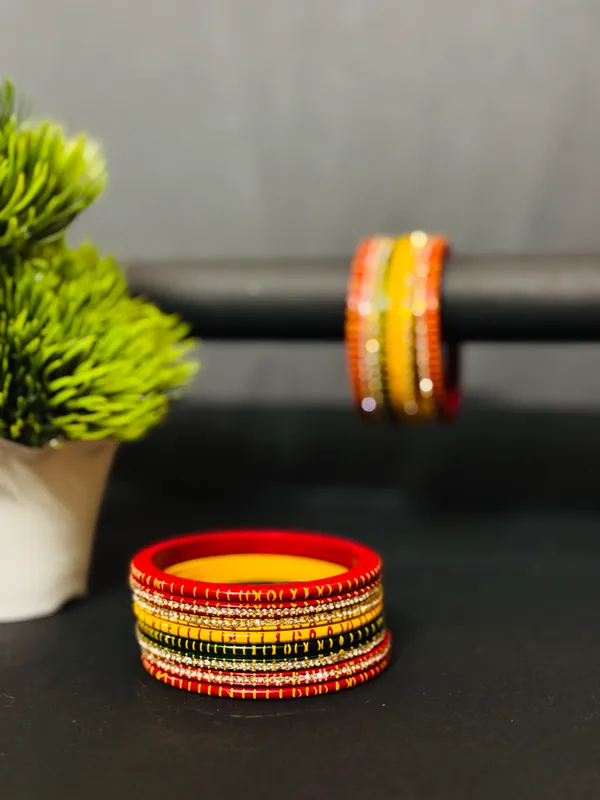 Traditional_Chundari_Lac_Bangles_Set_in_Red,_Yellow_&_Green_|_Rajasthani_Handmade_Bridal_Bangles