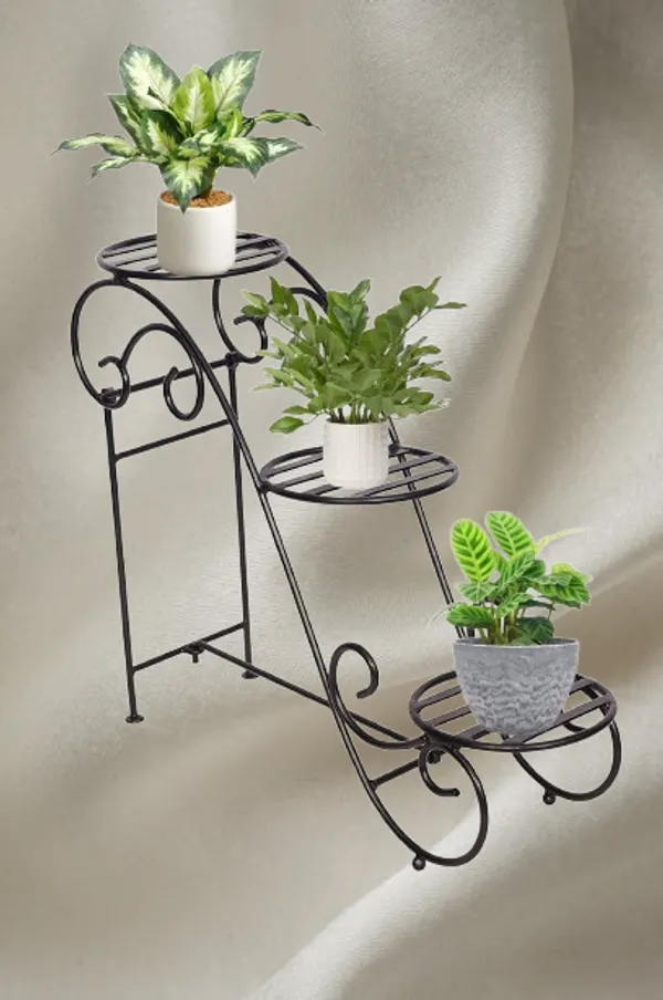 Black_Plant_Stand_For_Balcony_Rust_Proof_Metal_Plant_Stand_For_Living_Room_With_7_Layer_Coating