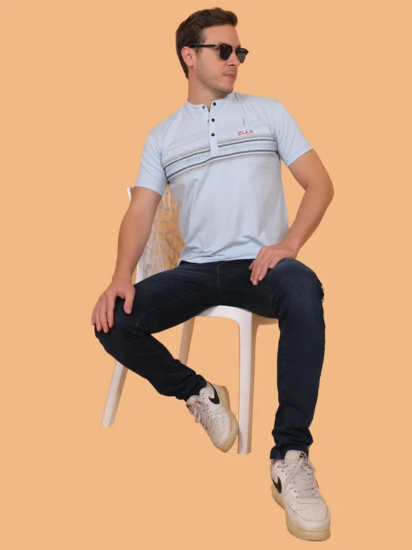 ZULX_Printed_Men_Henley_Neck_Light_Blue_T-Shirt_()
