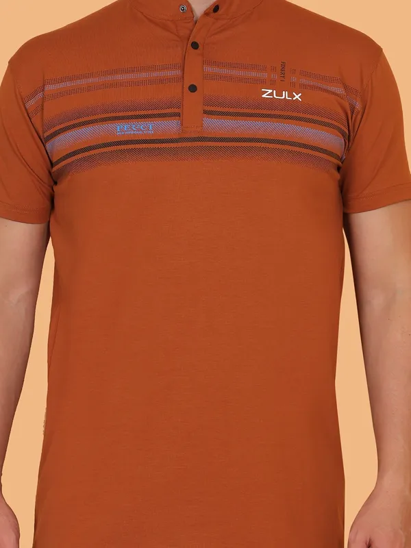 ZULX_Printed_Men_Henley_Neck_Brown_T-Shirt_()