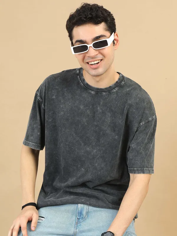 ZULX_Washed,_Solid_Men_Round_Neck_Grey_T-Shirt_()