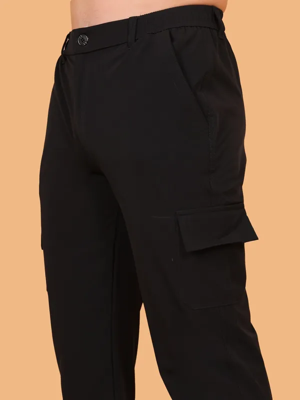 Black_Solid_Track_Pants_For_Men