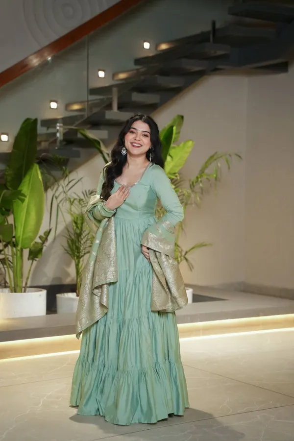 Pale_Green_Pure_Romansilk_Premium_&_Elegant_Anarkali_Kurta_&_Pant_Set_With_Dupatta_For_Women