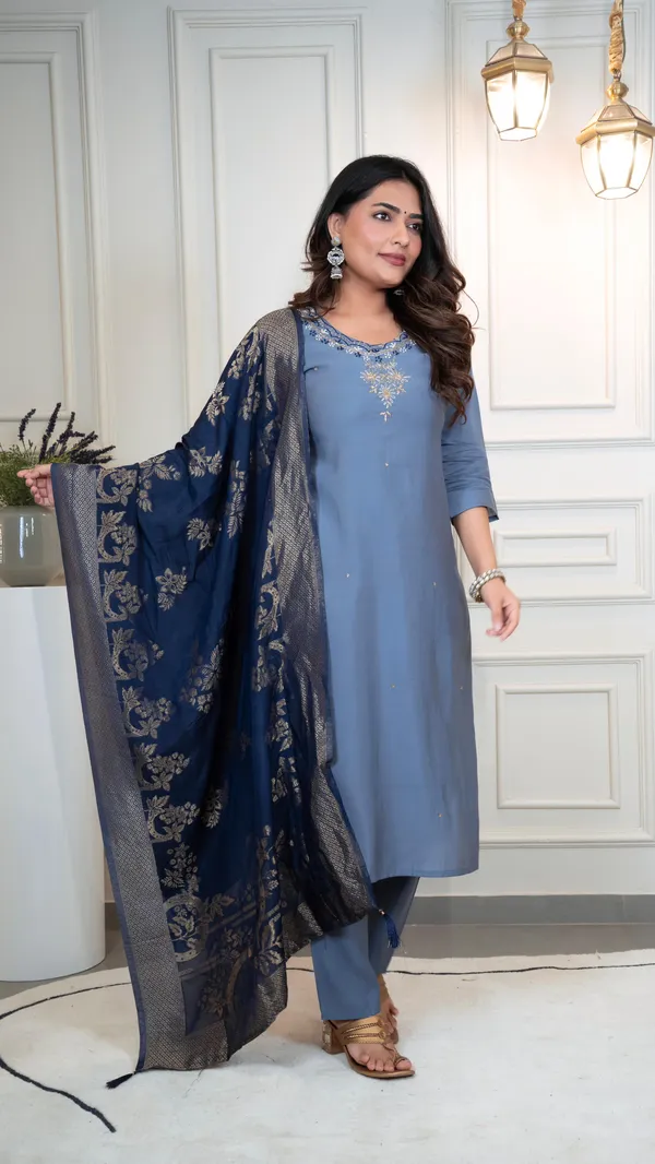 Elegant_Festive_3_Piece_Set