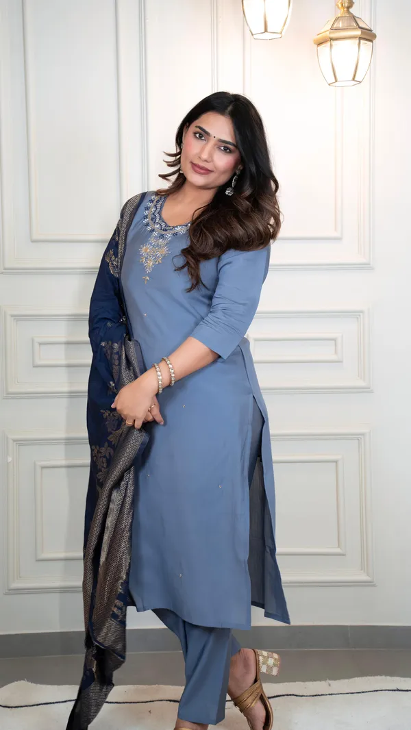 Elegant_Festive_3_Piece_Set