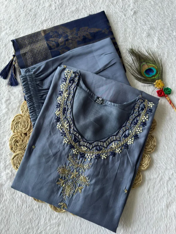 Elegant_Festive_3_Piece_Set