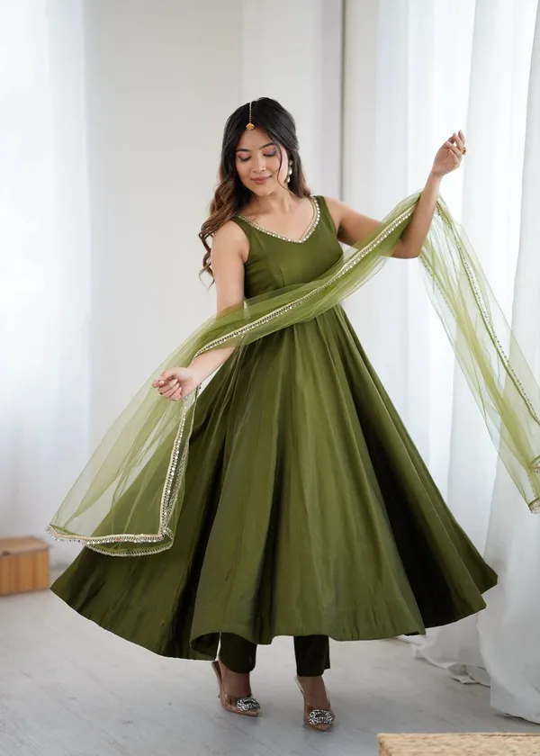 Green_Pure_Romansilk_Premium_&_Elegant_Anarkali_Kurta_&_Pant_Set_With_Dupatta_For_Women