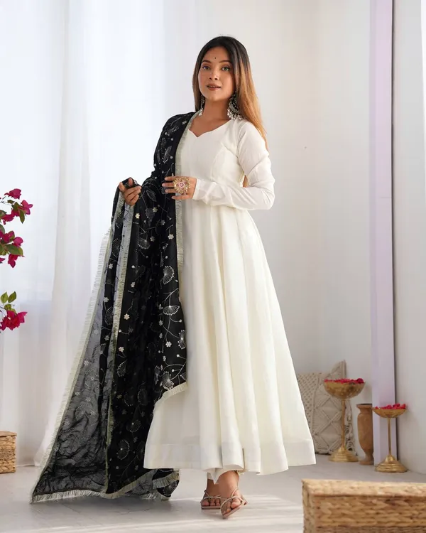 White_&_Black_Pure_Romansilk_Premium_&_Elegant_Anarkali_Kurta_&_Pant_Set_With_Dupatta_For_Women