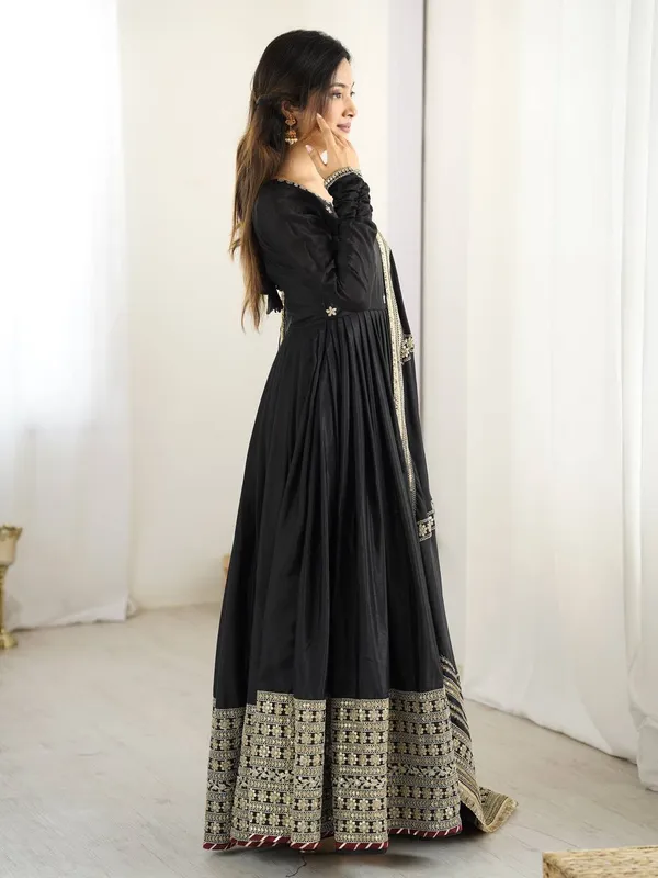 Premium_Chinon_Silk_Thread_Sequins_Work_Gown_With_Pant_&_Dupatta