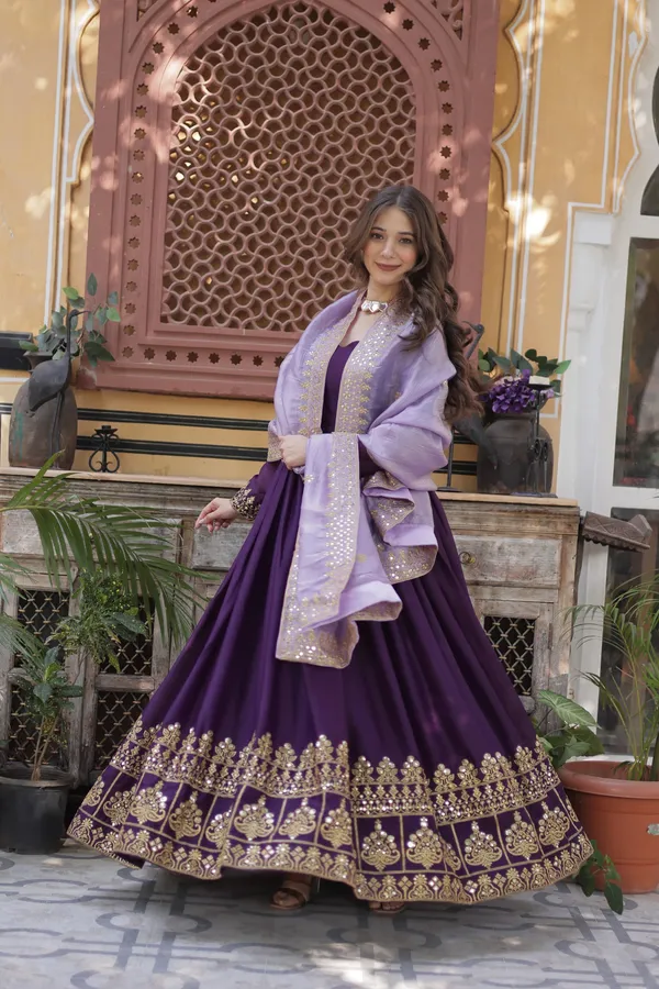 Star_Georgette_Zari_Sequins_Designer_Anarkali_With_Gold_Crush_Dupatta