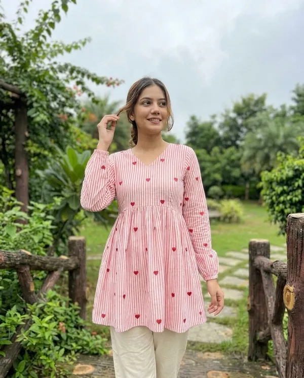 Elegant_Heart_Embroidered_Top_Set