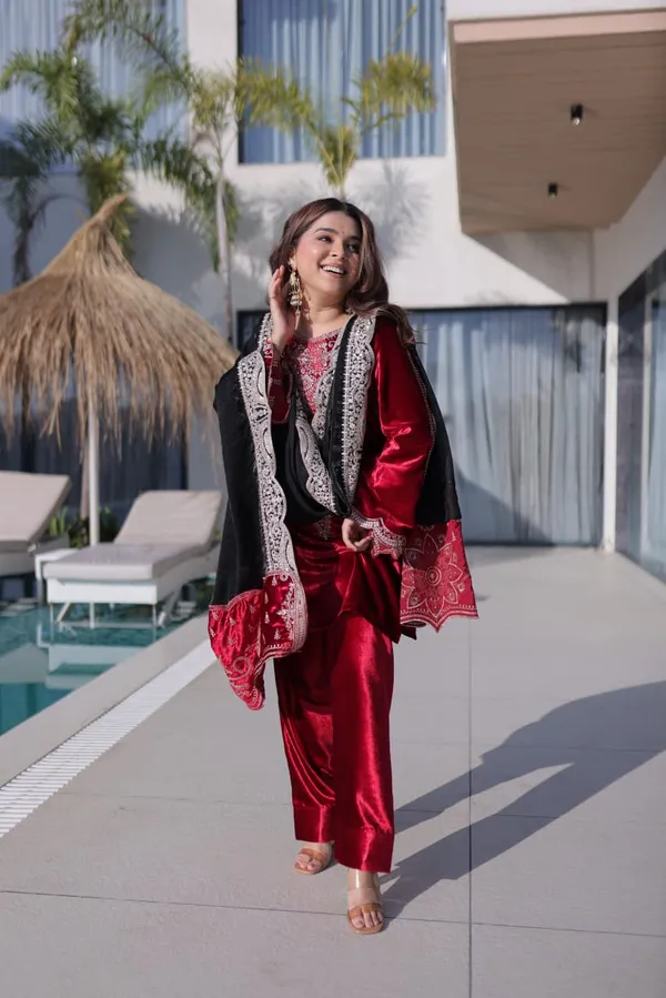 Luxury_Ruby_Red_Ice_Velvet_Kurta_Set_with_Black_Designer_Dupatta