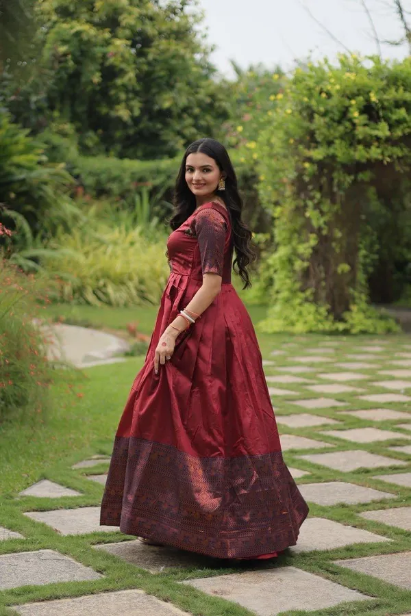 Multicolor_Jacquard_Silk_Premium_&_Elegant_Gown_For_Women