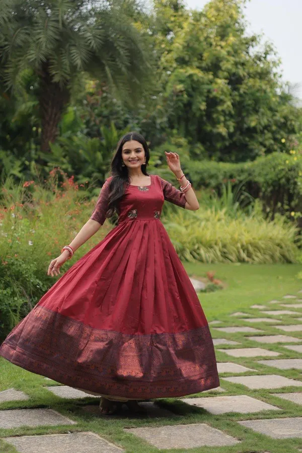 Multicolor_Jacquard_Silk_Premium_&_Elegant_Gown_For_Women