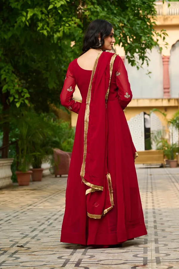 Royal_Heritage_Multi_Thread_Embroidered_Anarkali_Gown_With_Zari_Lace_Dupatta