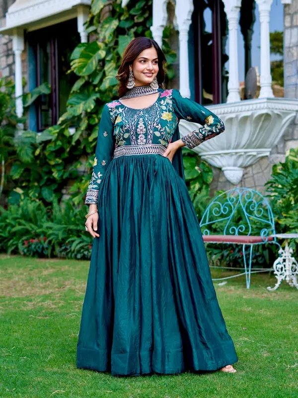 Teal_Green_Fendy_Silk_Premium_&_Elegant_Anarkali_Gown_With_Dupatta_For_Women