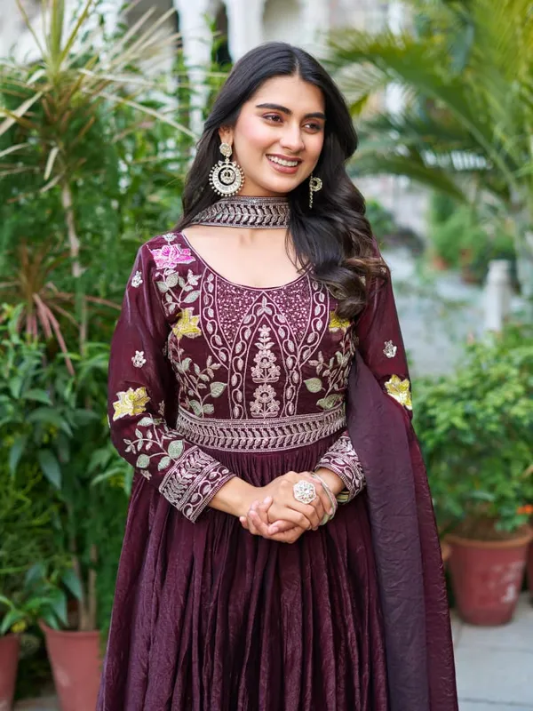 Maroon_Fendy_Silk_Premium_&_Elegant_Anarkali_Gown_With_Dupatta_For_Women