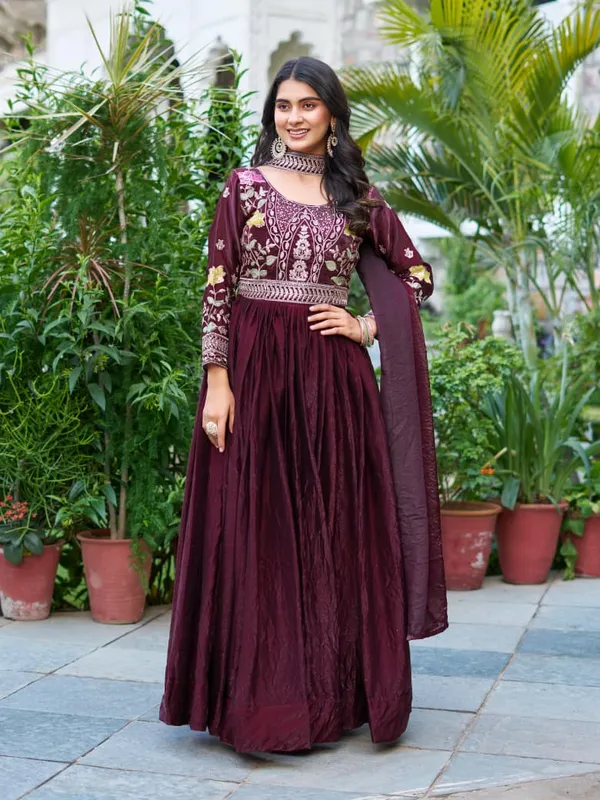 Maroon_Fendy_Silk_Premium_&_Elegant_Anarkali_Gown_With_Dupatta_For_Women