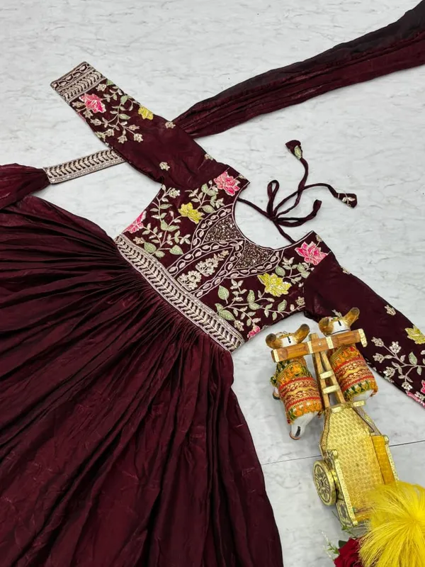 Maroon_Fendy_Silk_Premium_&_Elegant_Anarkali_Gown_With_Dupatta_For_Women
