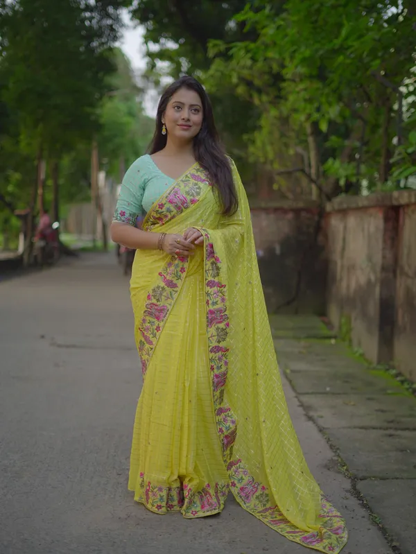Yellow_&_Green_Georgette_Premium_&_Elegant_Saree_With_Unstitched_Blouse_For_Women