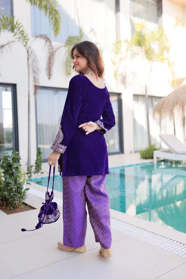 Royal_Velvet_Charm_–_Designer_Zari_Embroidered_Top-Pant_Set_with_Matching_Batwa