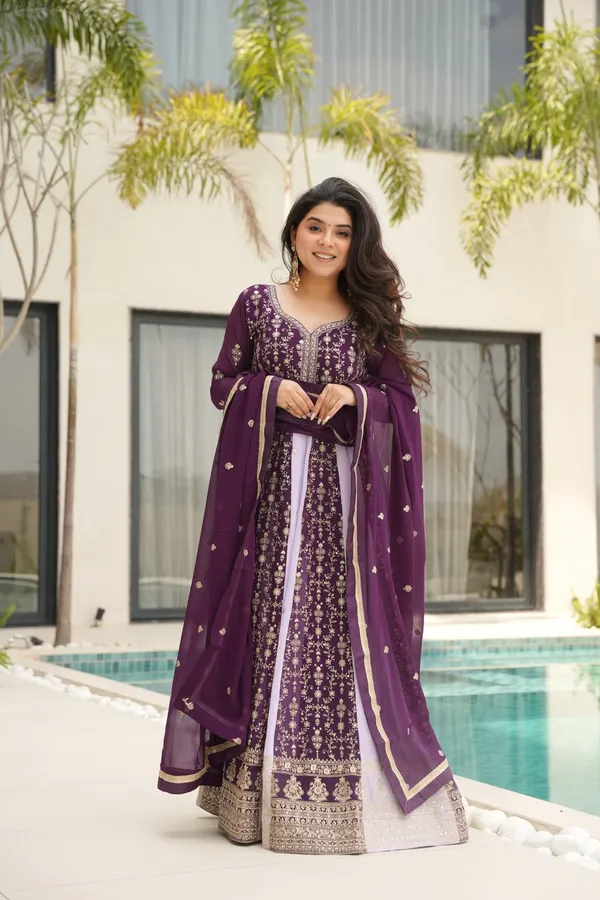 Premium_Zari_&_Sequins_Embroidered_Kali_Pattern_Gown_With_Dupatta