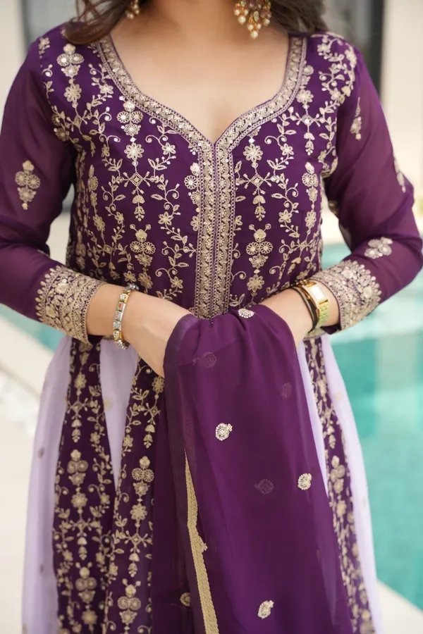 Premium_Zari_&_Sequins_Embroidered_Kali_Pattern_Gown_With_Dupatta