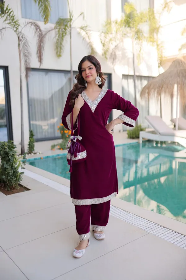 Velvet_Vogue_–_Mirror_Work_Top-Pant_Set_with_Designer_Batwa