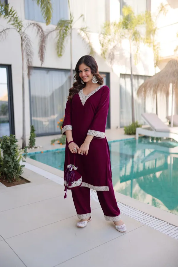 Velvet_Vogue_–_Mirror_Work_Top-Pant_Set_with_Designer_Batwa