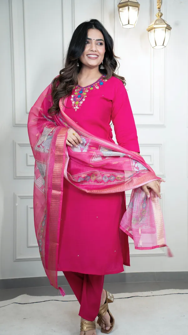 Elegant_Festive_3_Piece_Set