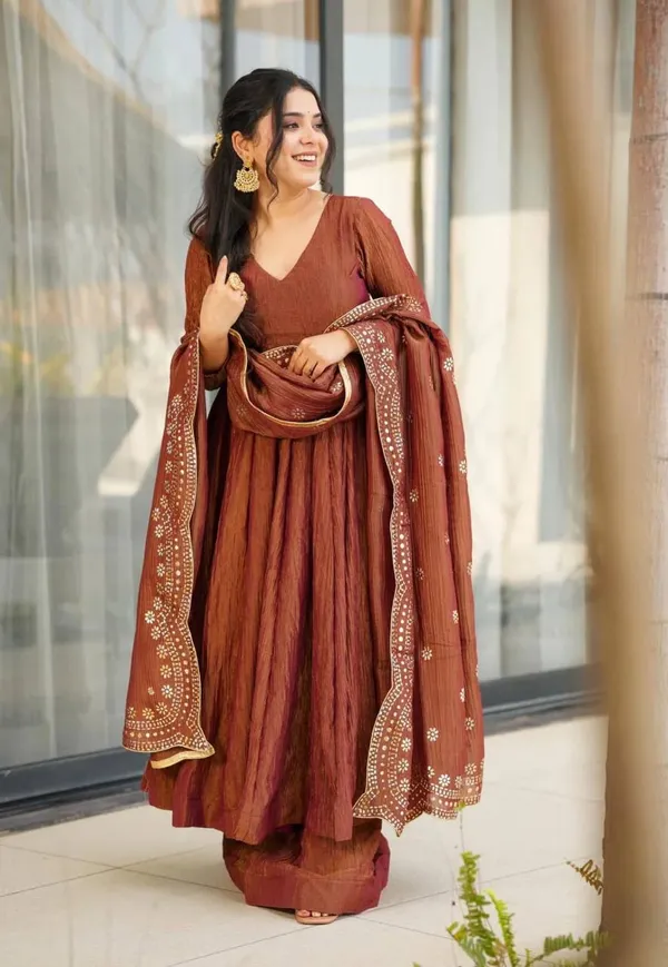 Luxury_Fandy_Silk_4.5_Meter_Flair_Anarkali_Set_With_Heavy_Sequins_Dupatta