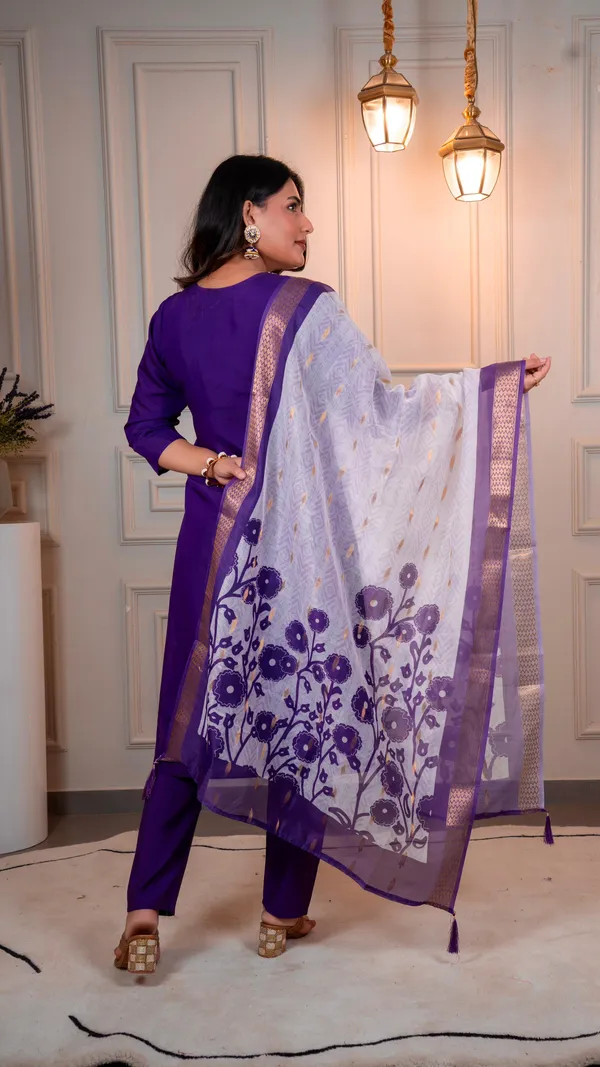 Premium_Roman_Silk_Handwork_Kurti_With_Pant_&_Heavy_Chanderi_Digital_Print_Dupatta