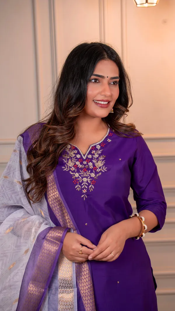 Premium_Roman_Silk_Handwork_Kurti_With_Pant_&_Heavy_Chanderi_Digital_Print_Dupatta