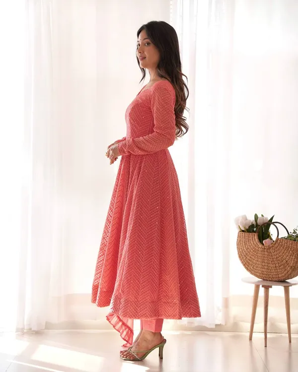 Peach_Pure_Romansilk_Premium_&_Elegant_Anarkali_Kurta_&_Pant_Set_With_Dupatta_For_Women