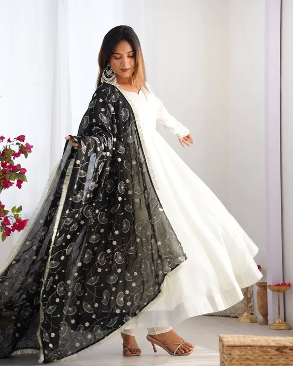 White_&_Black_Pure_Romansilk_Premium_&_Elegant_Anarkali_Kurta_&_Pant_Set_With_Dupatta_For_Women