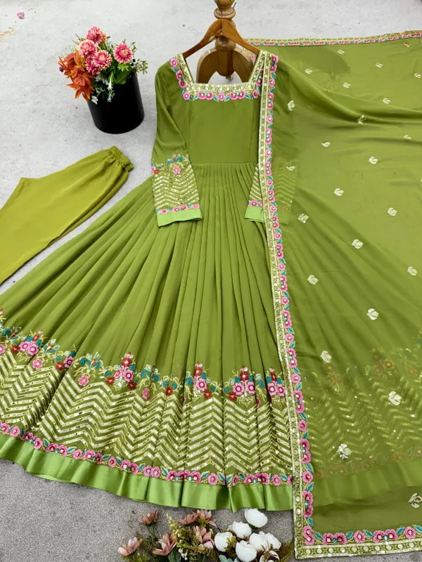 Regal_Multi_Thread_Embroidered_Georgette_Anarkali_Suit_Set