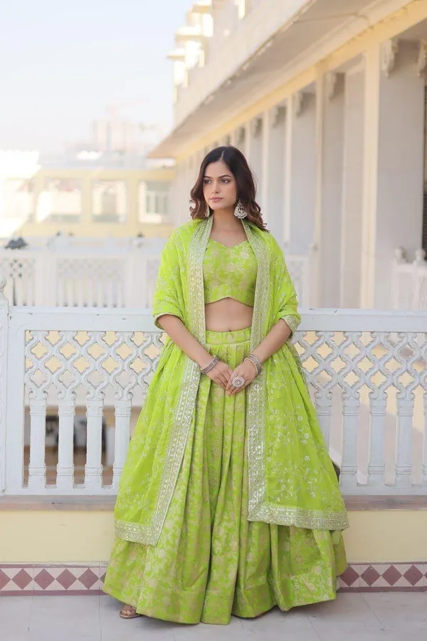 Luxury_Pure_Viscose_Jacquard_Designer_Lehenga_Choli_With_Russian_Silk_Dupatta