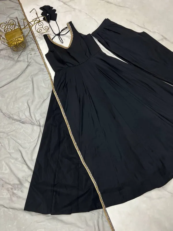 Black_Pure_Romansilk_Premium_&_Elegant_Anarkali_Kurta_&_Pant_Set_With_Dupatta_For_Women