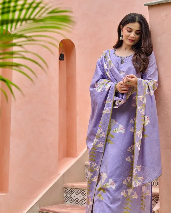 Premium_Floral_Printed_Cotton_Kurta_Set_With_Hand_Embroidered_Neckline_&_Mal_Cotton_Dupatta