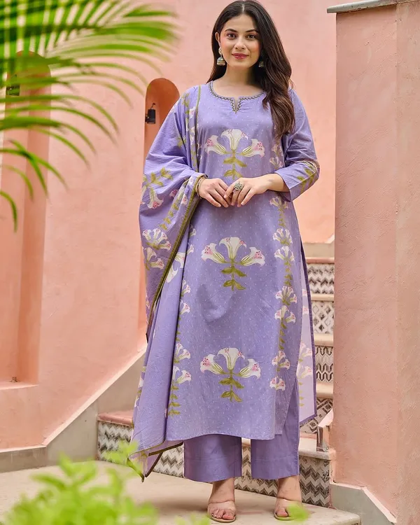 Premium_Floral_Printed_Cotton_Kurta_Set_With_Hand_Embroidered_Neckline_&_Mal_Cotton_Dupatta