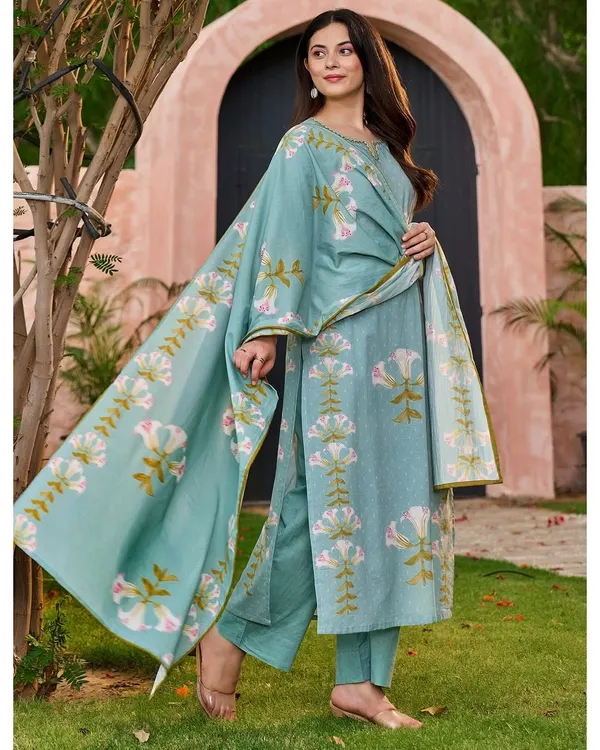 Premium_Floral_Printed_Cotton_Kurta_Set_With_Hand_Embroidered_Neckline_&_Mal_Cotton_Dupatta