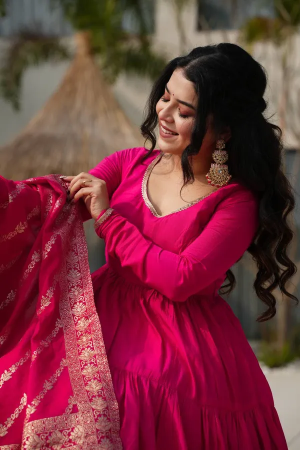 Pink_Pure_Romansilk_Premium_&_Elegant_Anarkali_Kurta_&_Pant_Set_With_Dupatta_For_Women