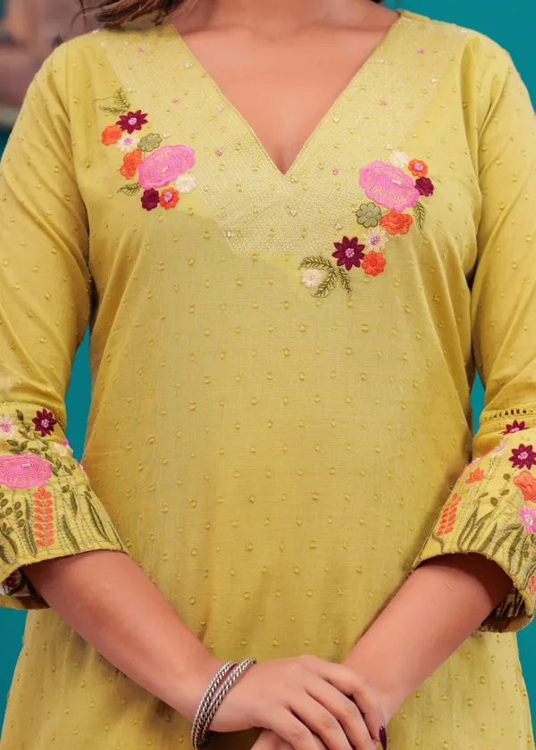Haldi_Gulnaar_Cotton_Embroidered_Kurta_Set_With_Dupatta