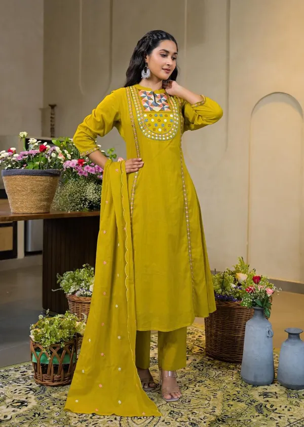 Mustard_Geometric_Yoke_Embroidered_Kurta_Set